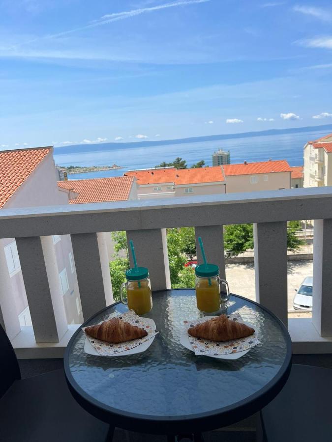 Apartments Villa Nova With Pool Makarska Exterior foto
