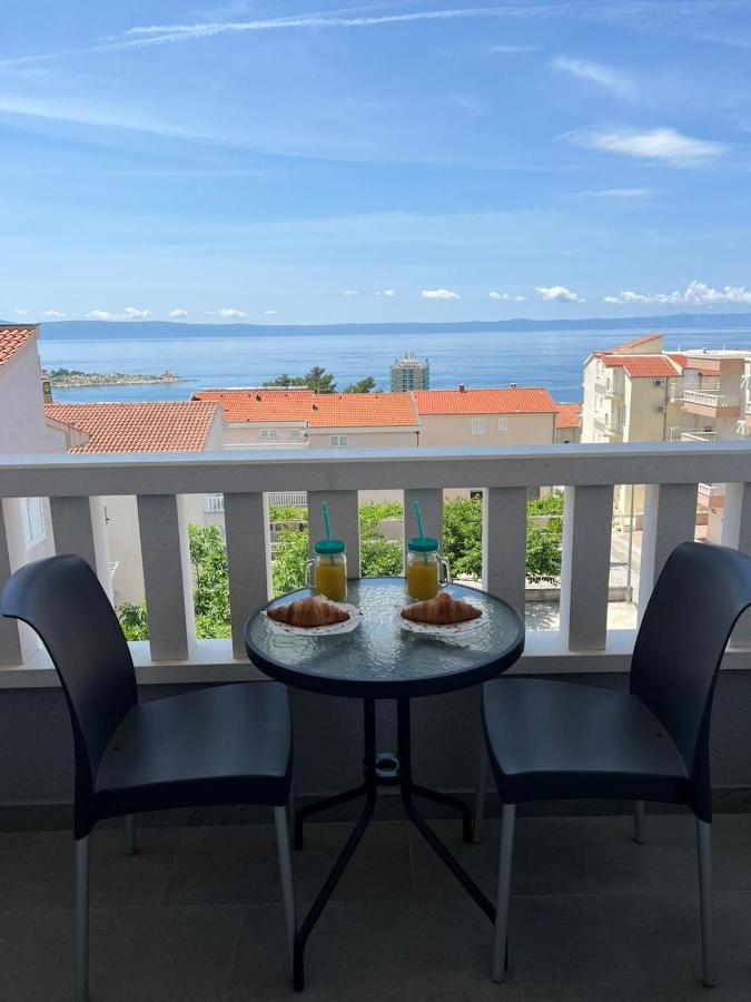 Apartments Villa Nova With Pool Makarska Exterior foto